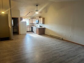 3216 Midvale Dr in Janesville, WI - Building Photo