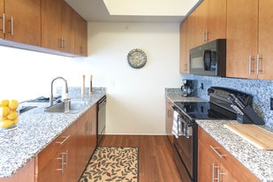 Brooks Apartments in Midland, MI - Building Photo