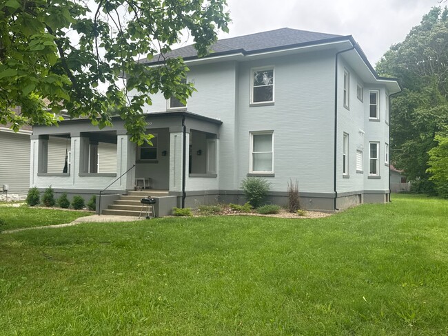 453 S Main Ave in Springfield, MO - Building Photo - Building Photo