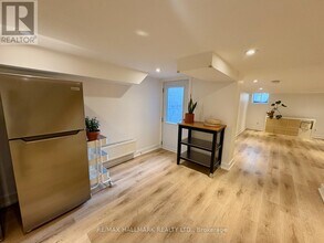 62 Palmerston Ave in Toronto, ON - Building Photo - Building Photo