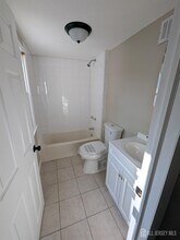 10 Pierson St in Monmouth Junction, NJ - Building Photo - Building Photo