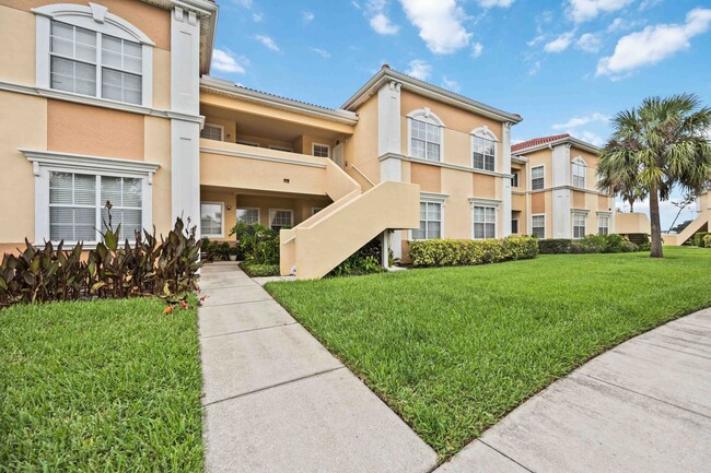 property at 1185 Villagio Cir
