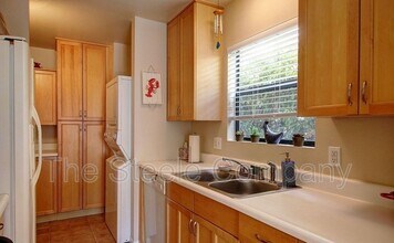 1121 Chino St in Santa Barbara, CA - Building Photo - Building Photo