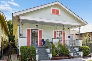 619 Ninth St, Unit Left in New Orleans, LA - Building Photo