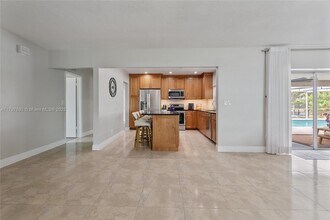 608 1st Key Dr in Fort Lauderdale, FL - Building Photo - Building Photo