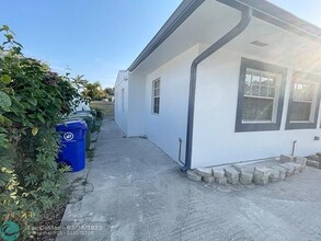 324 SW 22nd St in Fort Lauderdale, FL - Building Photo - Building Photo