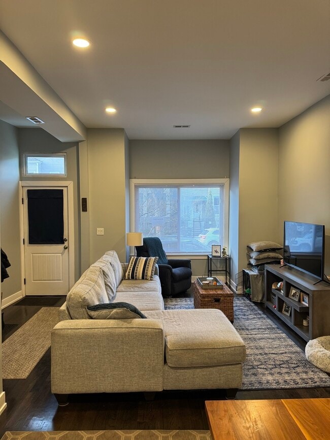 2613 W Cortland St in Chicago, IL - Building Photo - Building Photo