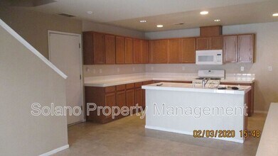 3124 Puffin Cir in Fairfield, CA - Building Photo - Building Photo