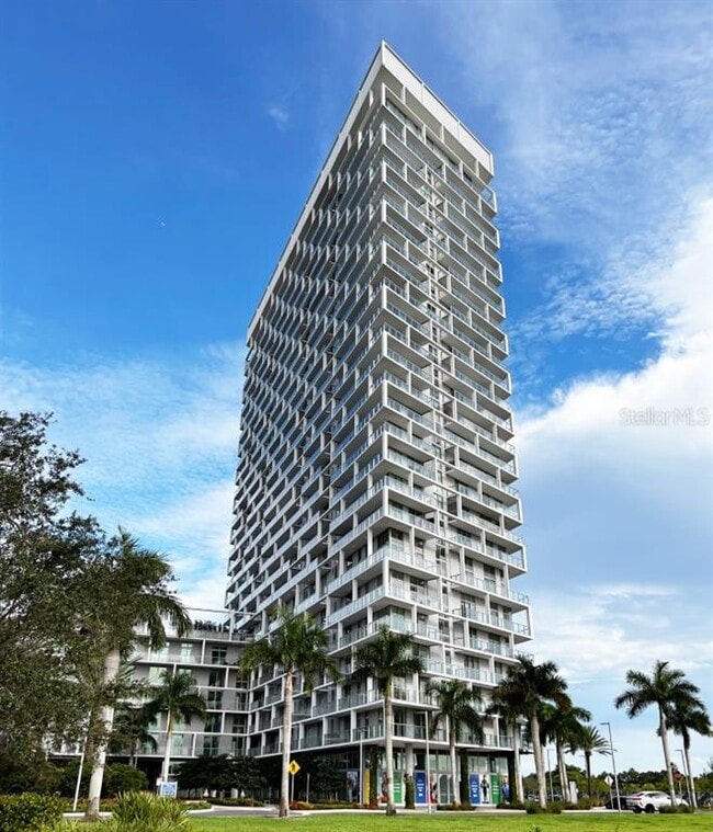 property at 2000-000 Metropica Wy