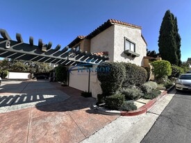 28520 Vista Madera in Rancho Palos Verdes, CA - Building Photo