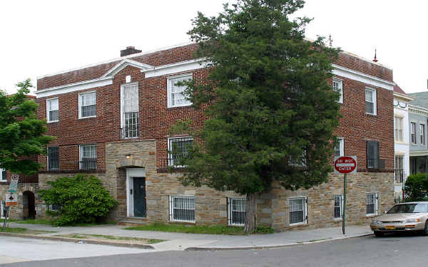 3515 Hertford Pl NW in Washington, DC - Building Photo - Building Photo