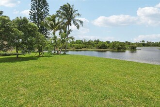 16710 NW 12th St in Pembroke Pines, FL - Building Photo - Building Photo