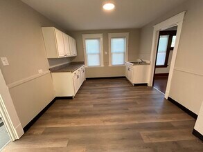 624 E 24th St, Unit 624 in Erie, PA - Building Photo - Building Photo