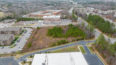 11008 Ingleside Pl in Raleigh, NC - Foto de edificio - Building Photo