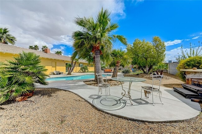 property at 4669 Saddle Pl