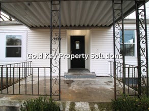 1221 E 10th St in Anderson, IN - Building Photo - Building Photo