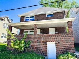 4719 3rd St, Unit 2 in McKeesport, PA - Building Photo