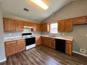 1882 Cresent Ln in Southaven, MS - Building Photo - Building Photo
