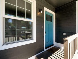 5901 Woodview Dr in Humble, TX - Building Photo