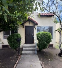 4567 1/2 N Eagle Rock Blvd in Los Angeles, CA - Building Photo - Building Photo