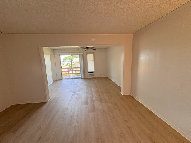 98-1384-A Nola Street in Pearl City, HI - Building Photo - Building Photo