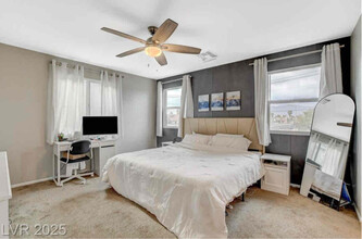 1014 Solemn Cactus Ave in North Las Vegas, NV - Building Photo - Building Photo