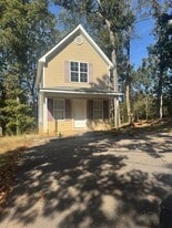 5380 Archer Ave in Cumming, GA - Building Photo