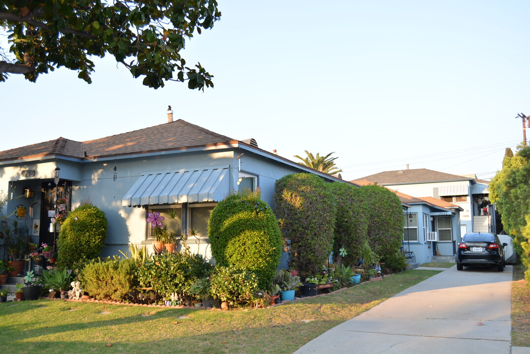 3848 Huron Ave in Culver City, CA - Building Photo