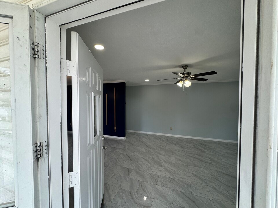 653 E Old Hickory Blvd in Nashville, TN - Building Photo