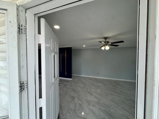 property at 653 E Old Hickory Blvd