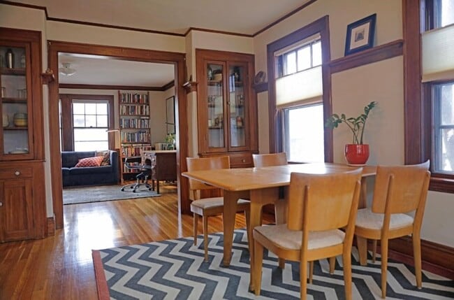 24 Hampstead Rd, Unit 1 in Boston, MA - Building Photo - Building Photo