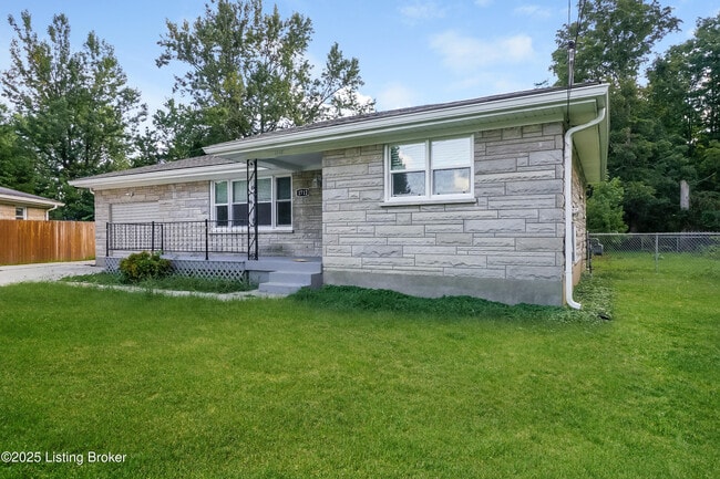 1712 Star Rest Dr in Louisville, KY - Building Photo - Building Photo