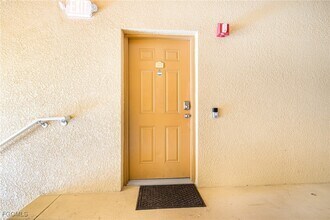 9055 Colby Dr in Ft. Myers, FL - Building Photo - Building Photo