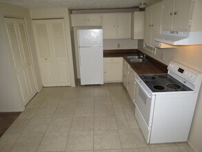 2405 Strickland Dr in Owensboro, KY - Building Photo - Building Photo