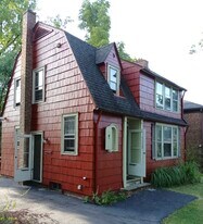 3520 Ingleside Rd in Shaker Heights, OH - Building Photo
