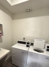 114 North Doheny Drive in West Hollywood, CA - Building Photo - Building Photo