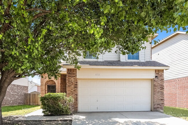 property at 4721 Winding Hollow Dr