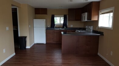 911 21st St N in Wisconsin Rapids, WI - Building Photo - Building Photo