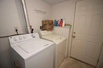 2802-9 1/2 9 1/2 St N in Fargo, ND - Building Photo - Building Photo