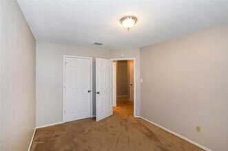 1052 Colony St in Flower Mound, TX - Building Photo - Building Photo