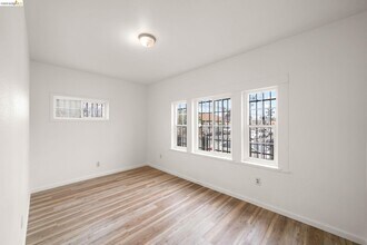 400 Bissell Ave in Richmond, CA - Foto de edificio - Building Photo