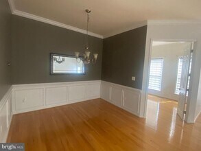 13030 Greg Roy Ln in Herndon, VA - Building Photo - Building Photo