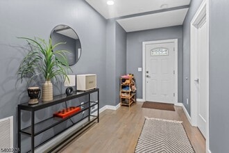 110 Park Ave in East Orange, NJ - Building Photo - Building Photo