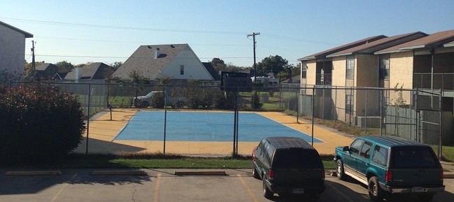 Bordeaux XI Apartments in Waco, TX - Foto de edificio - Building Photo