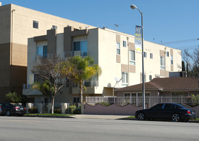 4940 Laurel Canyon Blvd. Apartments