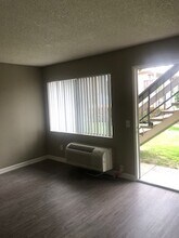 Loma Vista in San Bernardino, CA - Building Photo - Building Photo