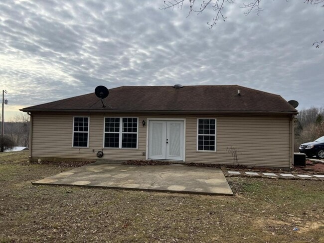 8643 Knottsville-Mount Zion Rd in Philpot, KY - Building Photo - Building Photo