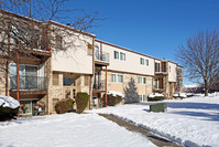 Garfield Plaza Apartments in Clinton Township, MI - Building Photo - Building Photo