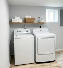 4551 4th Ave NE, Unit Basement unit in Seattle, WA - Building Photo - Building Photo