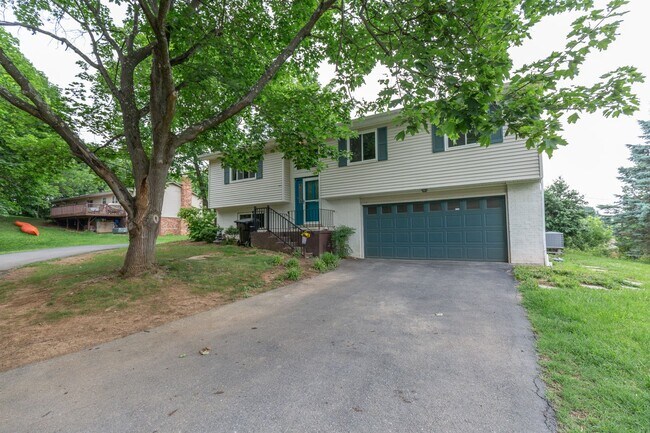 property at 1517 Caroline St
